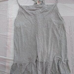 Women's juniors strappy top striped size lg Mossimo